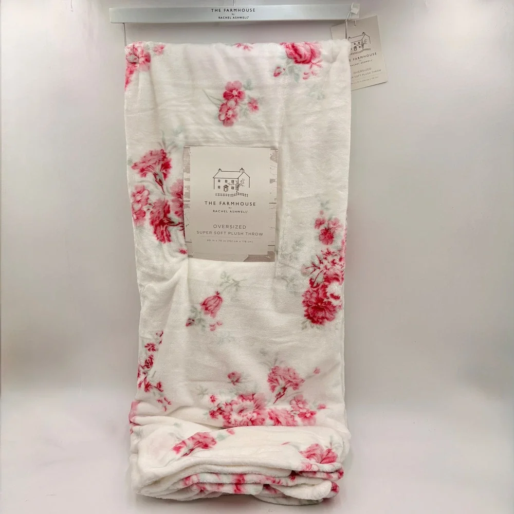 Rachel Ashwell The Farmhouse Pink Floral Rose Plush Throw Blanket 60x70 NEW